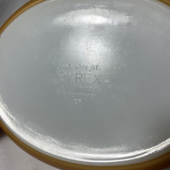Vintage Pyrex Old‎ Orchard 1970's 043 1 1/2 QT Oval Casserole Dish Burnt Orange - Picture 6 of 8
